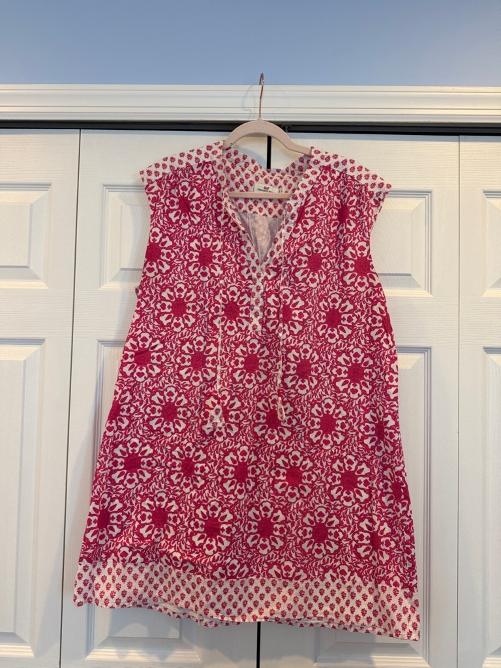 Vineyard Vines Pink and White Floral Swim Cover Up